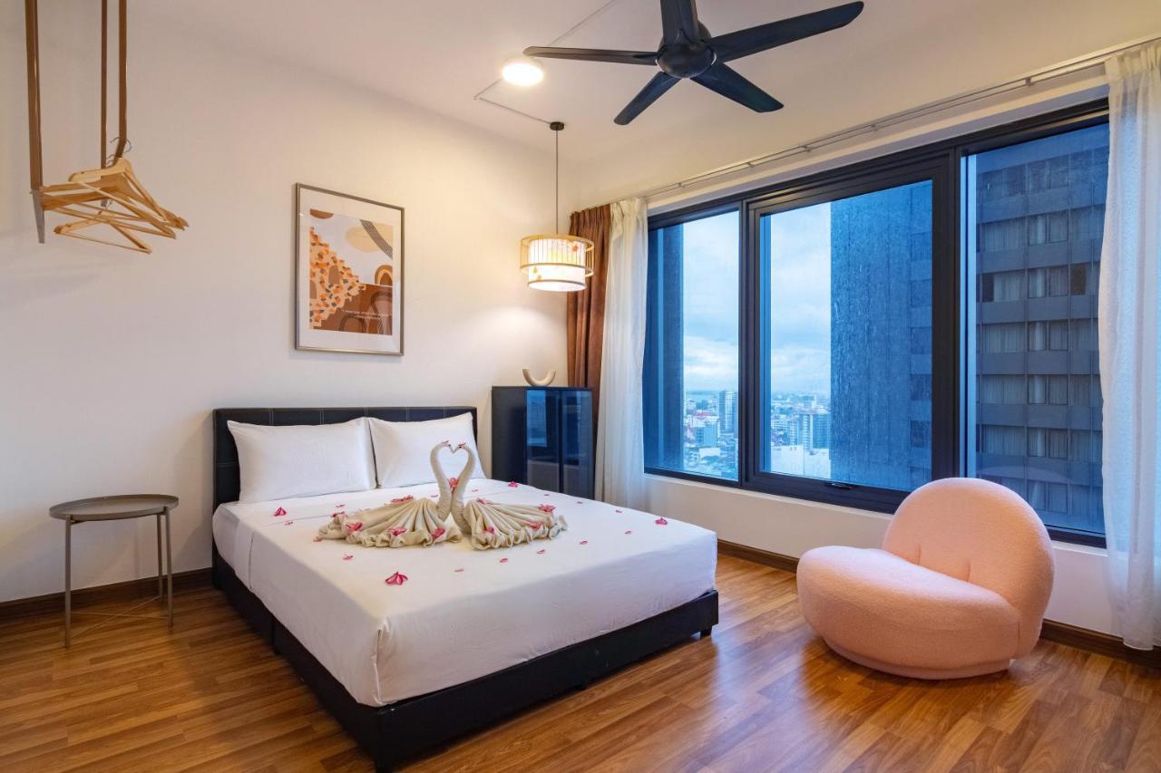 Tropicana 218 Macalister X Airlevate Suites 조지타운 외부 사진