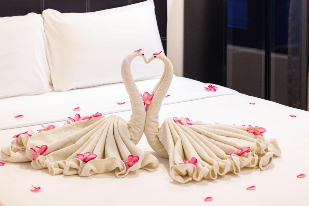 Tropicana 218 Macalister X Airlevate Suites 조지타운 외부 사진